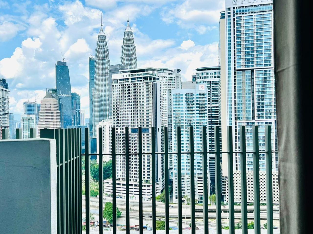 The Luxe Colony Skypool By Tasu Home Kuala Lumpur Luaran gambar