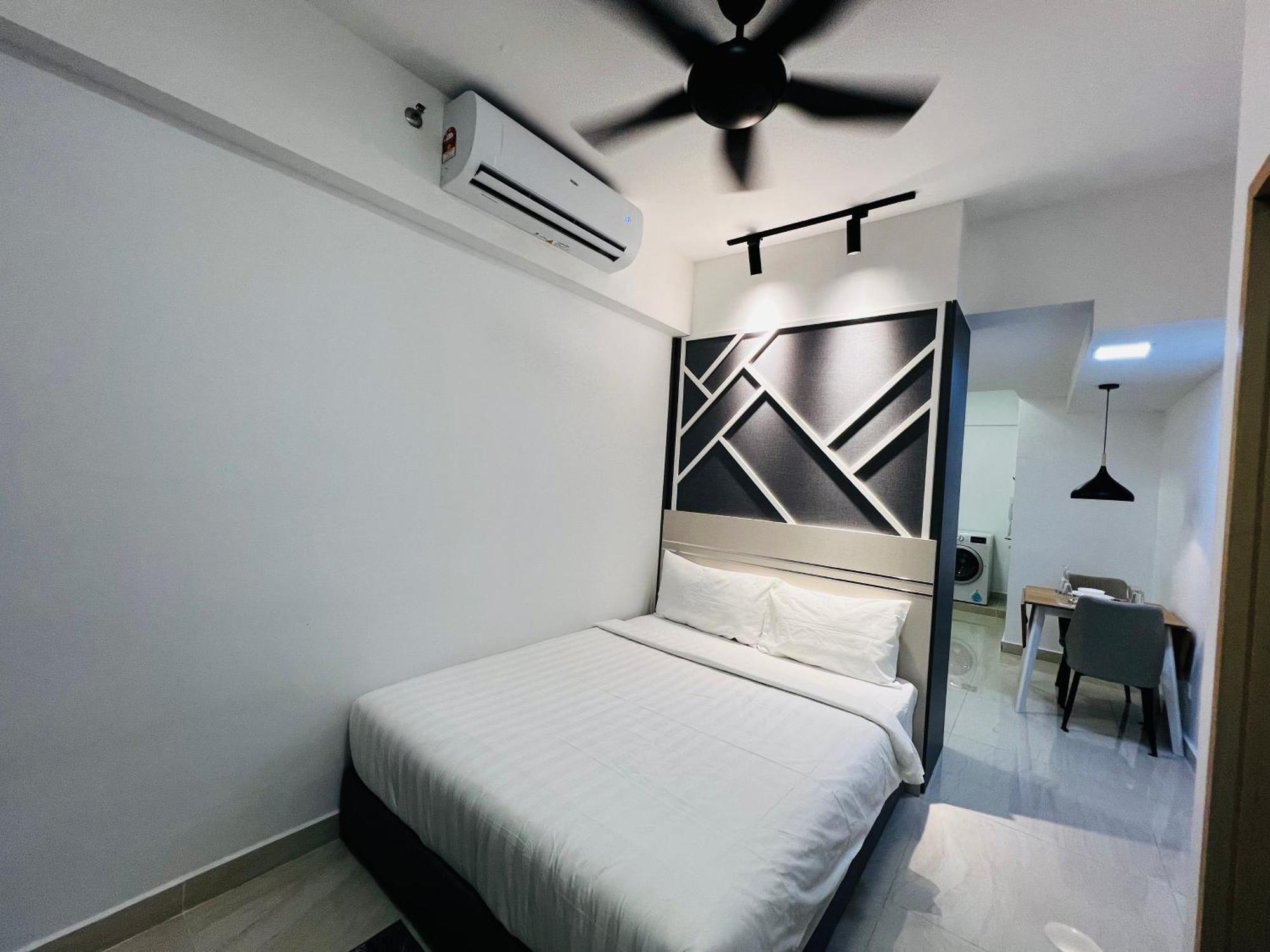 The Luxe Colony Skypool By Tasu Home Kuala Lumpur Luaran gambar