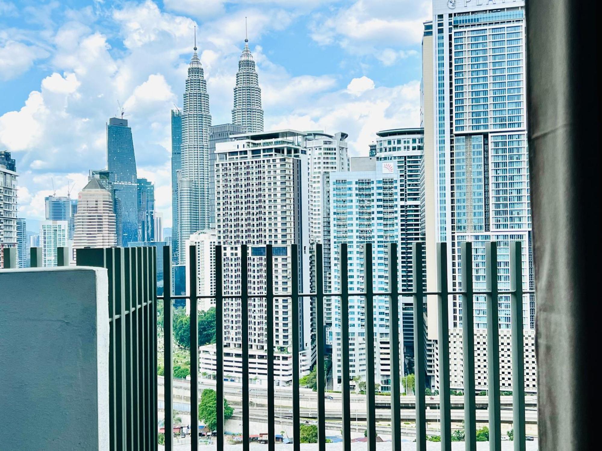 The Luxe Colony Skypool By Tasu Home Kuala Lumpur Luaran gambar